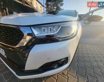 Білий Сітроен ДС4, об'ємом двигуна 2 л та пробігом 79 тис. км за 15300 $, фото 10 на Automoto.ua