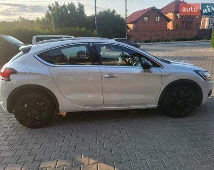 Білий Сітроен ДС4, об'ємом двигуна 2 л та пробігом 79 тис. км за 15300 $, фото 5 на Automoto.ua