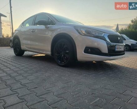 Білий Сітроен ДС4, об'ємом двигуна 2 л та пробігом 79 тис. км за 15300 $, фото 3 на Automoto.ua