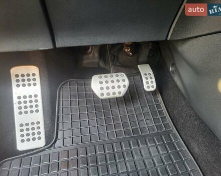 Білий Сітроен ДС4, об'ємом двигуна 2 л та пробігом 79 тис. км за 15300 $, фото 14 на Automoto.ua