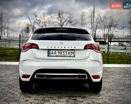 Белый Ситроен ДС4, объемом двигателя 2 л и пробегом 115 тыс. км за 13500 $, фото 5 на Automoto.ua