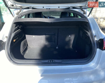 Білий Сітроен ДС4, об'ємом двигуна 2 л та пробігом 160 тис. км за 15500 $, фото 25 на Automoto.ua