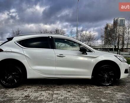 Белый Ситроен ДС4, объемом двигателя 2 л и пробегом 115 тыс. км за 13500 $, фото 7 на Automoto.ua