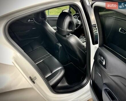 Белый Ситроен ДС4, объемом двигателя 2 л и пробегом 115 тыс. км за 13500 $, фото 19 на Automoto.ua