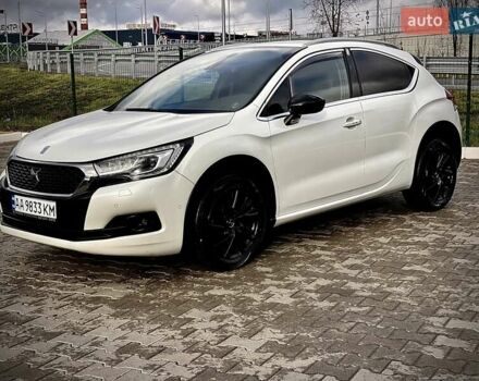 Белый Ситроен ДС4, объемом двигателя 2 л и пробегом 115 тыс. км за 13500 $, фото 1 на Automoto.ua