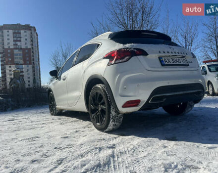 Белый Ситроен ДС4, объемом двигателя 2 л и пробегом 74 тыс. км за 14000 $, фото 3 на Automoto.ua