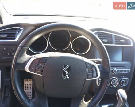 Білий Сітроен ДС4, об'ємом двигуна 2 л та пробігом 160 тис. км за 15500 $, фото 13 на Automoto.ua