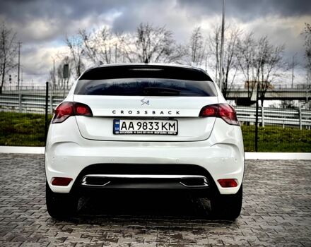 Белый Ситроен ДС4, объемом двигателя 2 л и пробегом 115 тыс. км за 13500 $, фото 4 на Automoto.ua