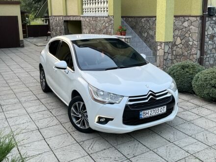 Білий Сітроен ДС4, об'ємом двигуна 1.6 л та пробігом 146 тис. км за 8500 $, фото 1 на Automoto.ua