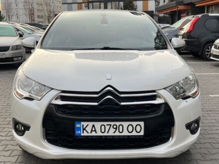 Белый Ситроен ДС4, объемом двигателя 1.6 л и пробегом 135 тыс. км за 8300 $, фото 1 на Automoto.ua