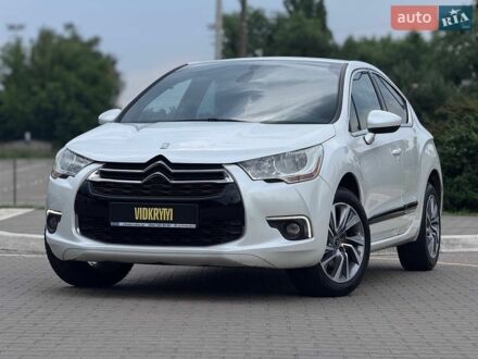 Білий Сітроен ДС4, об'ємом двигуна 1.6 л та пробігом 229 тис. км за 9900 $, фото 1 на Automoto.ua