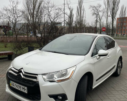 Белый Ситроен ДС4, объемом двигателя 1.6 л и пробегом 96 тыс. км за 8300 $, фото 1 на Automoto.ua