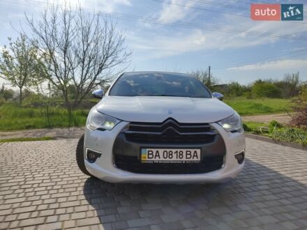 Білий Сітроен ДС4, об'ємом двигуна 1.6 л та пробігом 160 тис. км за 10499 $, фото 1 на Automoto.ua