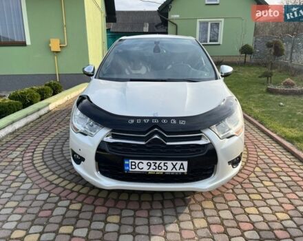 Білий Сітроен ДС4, об'ємом двигуна 2 л та пробігом 191 тис. км за 11200 $, фото 1 на Automoto.ua