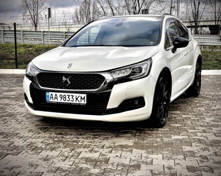 Белый Ситроен ДС4, объемом двигателя 2 л и пробегом 115 тыс. км за 13500 $, фото 1 на Automoto.ua