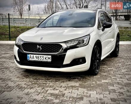 Белый Ситроен ДС4, объемом двигателя 2 л и пробегом 115 тыс. км за 13500 $, фото 1 на Automoto.ua