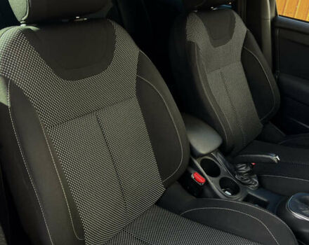 Черный Ситроен ДС4, объемом двигателя 1.56 л и пробегом 173 тыс. км за 8100 $, фото 8 на Automoto.ua