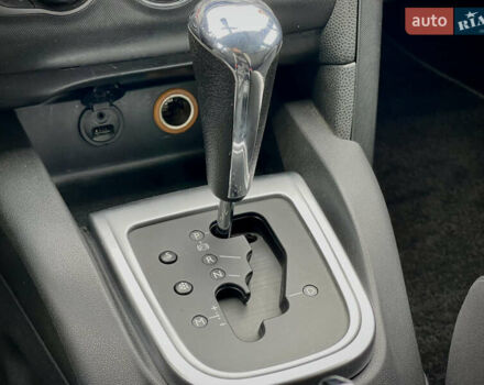 Сітроен ДС4 2012 у Києві на Automoto.ua Чорний Сітроен ДС4, об'ємом двигуна 1.6 л та пробігом 125 тис. км за 9700 $, фото 27 на Automoto.ua