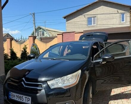 Черный Ситроен ДС4, объемом двигателя 1.6 л и пробегом 114 тыс. км за 8900 $, фото 1 на Automoto.ua