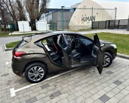 Коричневый Ситроен ДС4, объемом двигателя 1.6 л и пробегом 117 тыс. км за 7500 $, фото 8 на Automoto.ua