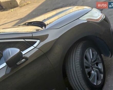 Коричневий Сітроен ДС4, об'ємом двигуна 1.6 л та пробігом 117 тис. км за 9100 $, фото 5 на Automoto.ua