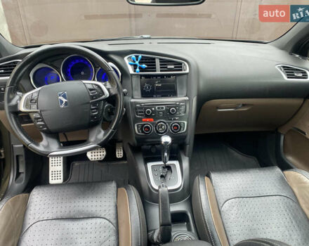 Коричневый Ситроен ДС4, объемом двигателя 1.6 л и пробегом 149 тыс. км за 8700 $, фото 5 на Automoto.ua