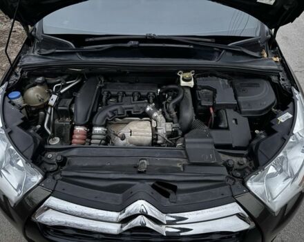 Коричневый Ситроен ДС4, объемом двигателя 1.6 л и пробегом 117 тыс. км за 7500 $, фото 12 на Automoto.ua