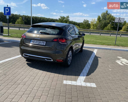 Коричневый Ситроен ДС4, объемом двигателя 2 л и пробегом 147 тыс. км за 10500 $, фото 3 на Automoto.ua