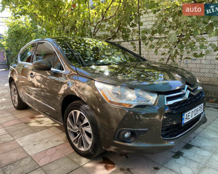 Коричневый Ситроен ДС4, объемом двигателя 2 л и пробегом 147 тыс. км за 10500 $, фото 7 на Automoto.ua