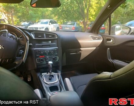 Коричневый Ситроен ДС4, объемом двигателя 2 л и пробегом 123 тыс. км за 10000 $, фото 1 на Automoto.ua