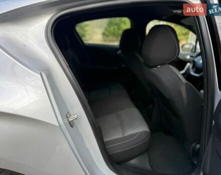 Сірий Сітроен ДС4, об'ємом двигуна 1.56 л та пробігом 253 тис. км за 7600 $, фото 19 на Automoto.ua