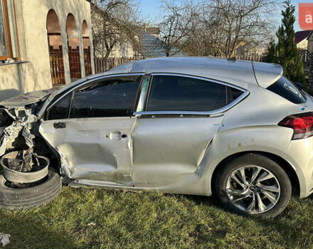 Сірий Сітроен ДС4, об'ємом двигуна 1.2 л та пробігом 160 тис. км за 2500 $, фото 2 на Automoto.ua