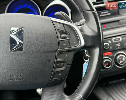 Синий Ситроен ДС4, объемом двигателя 1.6 л и пробегом 175 тыс. км за 9999 $, фото 56 на Automoto.ua
