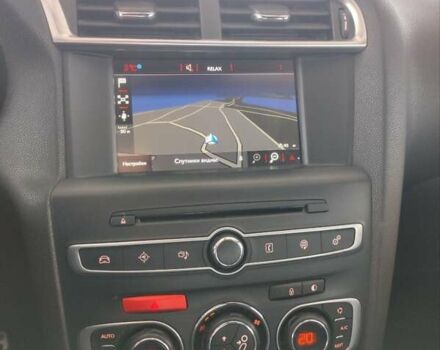 Помаранчевий Сітроен ДС4, об'ємом двигуна 2 л та пробігом 244 тис. км за 13500 $, фото 4 на Automoto.ua