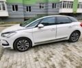 Белый Ситроен ДС5, объемом двигателя 2 л и пробегом 190 тыс. км за 11000 $, фото 4 на Automoto.ua
