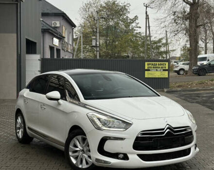 Белый Ситроен ДС5, объемом двигателя 1.6 л и пробегом 147 тыс. км за 11150 $, фото 4 на Automoto.ua