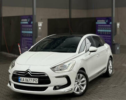 Белый Ситроен ДС5, объемом двигателя 1.6 л и пробегом 147 тыс. км за 11150 $, фото 3 на Automoto.ua