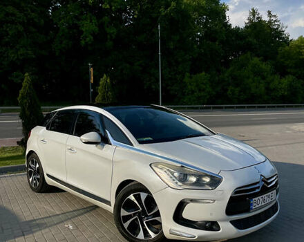 Ситроен ДС5 2012 в Тернополе на Automoto.ua Белый Ситроен ДС5, объемом двигателя 1.6 л и пробегом 197 тыс. км за 10000 $, фото 3 на Automoto.ua