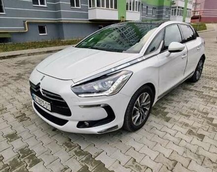 Белый Ситроен ДС5, объемом двигателя 2 л и пробегом 190 тыс. км за 11000 $, фото 1 на Automoto.ua