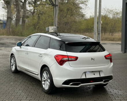 Белый Ситроен ДС5, объемом двигателя 1.6 л и пробегом 147 тыс. км за 11150 $, фото 10 на Automoto.ua