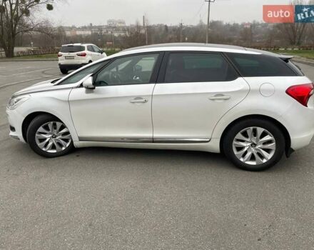 Белый Ситроен ДС5, объемом двигателя 1.56 л и пробегом 168 тыс. км за 11600 $, фото 3 на Automoto.ua