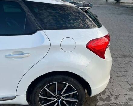 Білий Сітроен ДС5, об'ємом двигуна 2 л та пробігом 239 тис. км за 12700 $, фото 14 на Automoto.ua