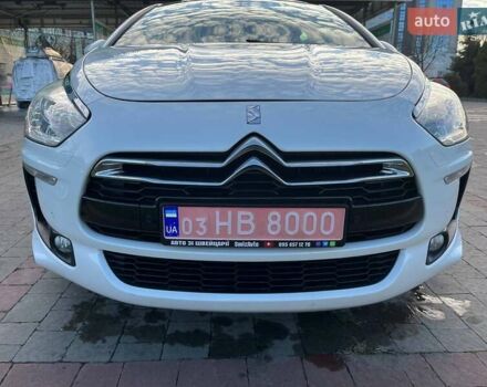 Білий Сітроен ДС5, об'ємом двигуна 2 л та пробігом 239 тис. км за 12700 $, фото 2 на Automoto.ua