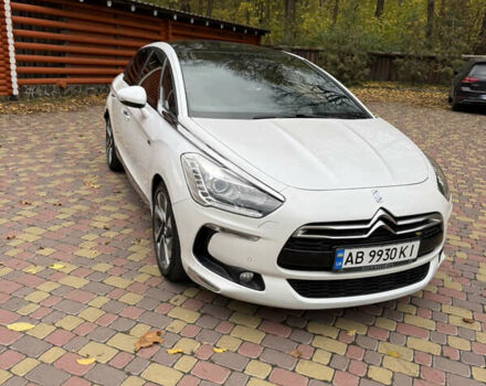 Ситроен ДС5 2013 в Виннице на Automoto.ua Белый Ситроен ДС5, объемом двигателя 2 л и пробегом 233 тыс. км за 14500 $, фото 3 на Automoto.ua