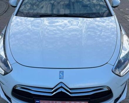 Білий Сітроен ДС5, об'ємом двигуна 2 л та пробігом 239 тис. км за 12700 $, фото 4 на Automoto.ua