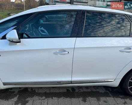 Білий Сітроен ДС5, об'ємом двигуна 2 л та пробігом 239 тис. км за 12700 $, фото 9 на Automoto.ua