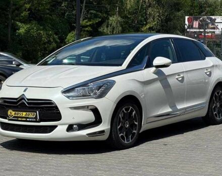 Белый Ситроен ДС5, объемом двигателя 2 л и пробегом 200 тыс. км за 12700 $, фото 2 на Automoto.ua