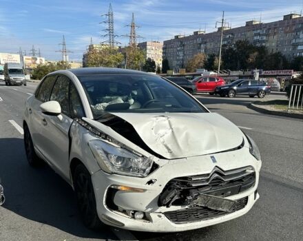 Білий Сітроен ДС5, об'ємом двигуна 2 л та пробігом 190 тис. км за 6500 $, фото 1 на Automoto.ua