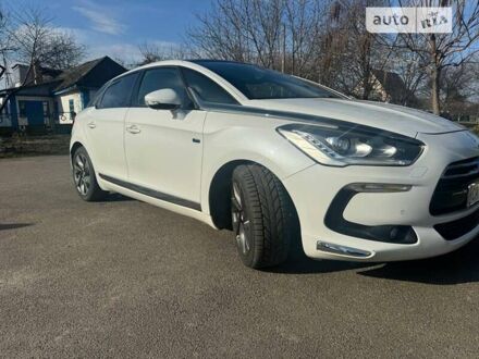 Ситроен ДС5 2012 в Умани на Automoto.ua Белый Ситроен ДС5, объемом двигателя 2 л и пробегом 170 тыс. км за 11900 $, фото 1 на Automoto.ua