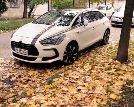 Белый Ситроен ДС5, объемом двигателя 2 л и пробегом 140 тыс. км за 12200 $, фото 1 на Automoto.ua